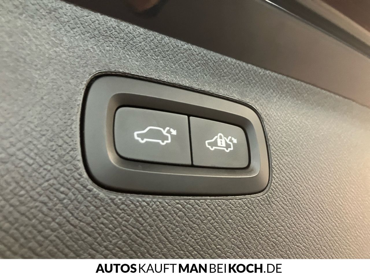 Volvo XC90 B5 AWD Plus Bright ACC AHK PANO STHz 360 HK