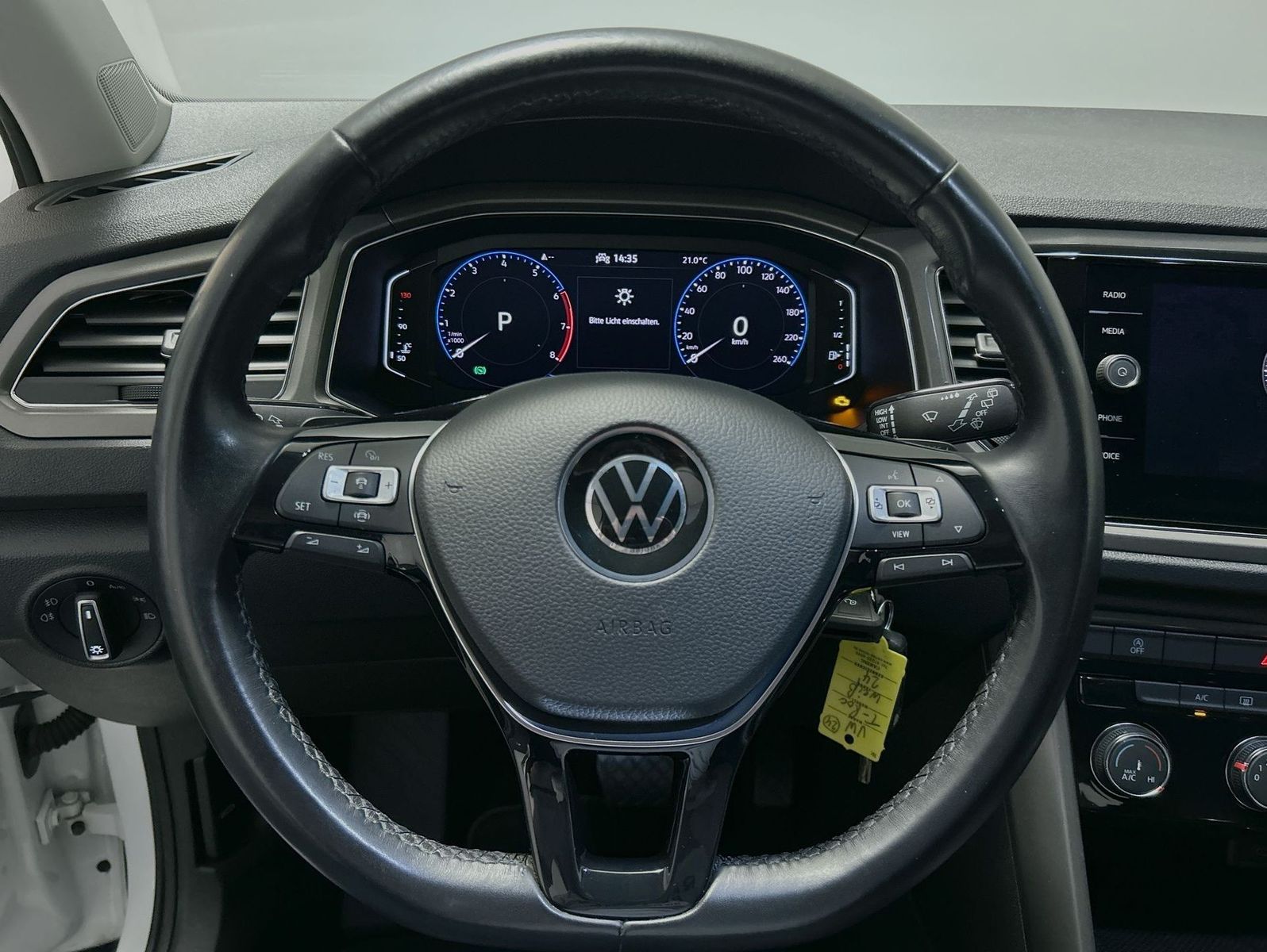 Volkswagen T-Roc Style 1.5TSI DSG - Samsaru's Car Outlet