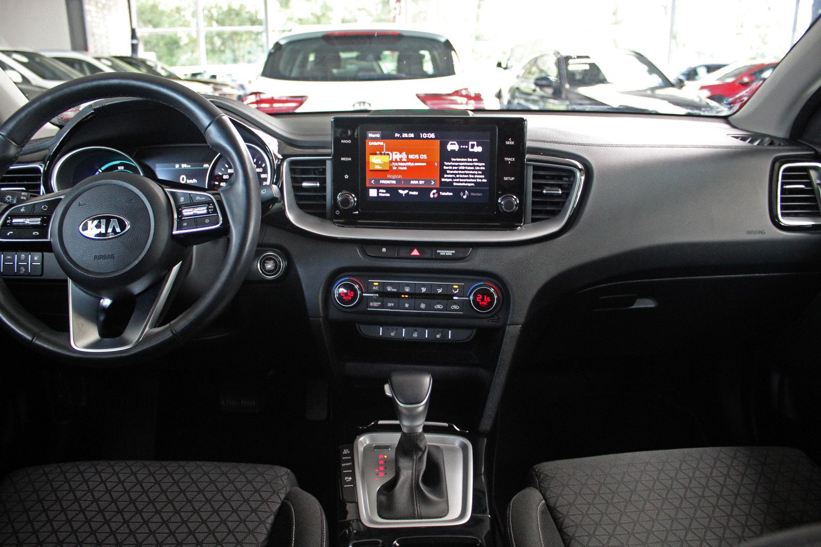 Kia Ceed Sportswagon Plug-in Hybrid Vision - Samsaru's Car Outlet