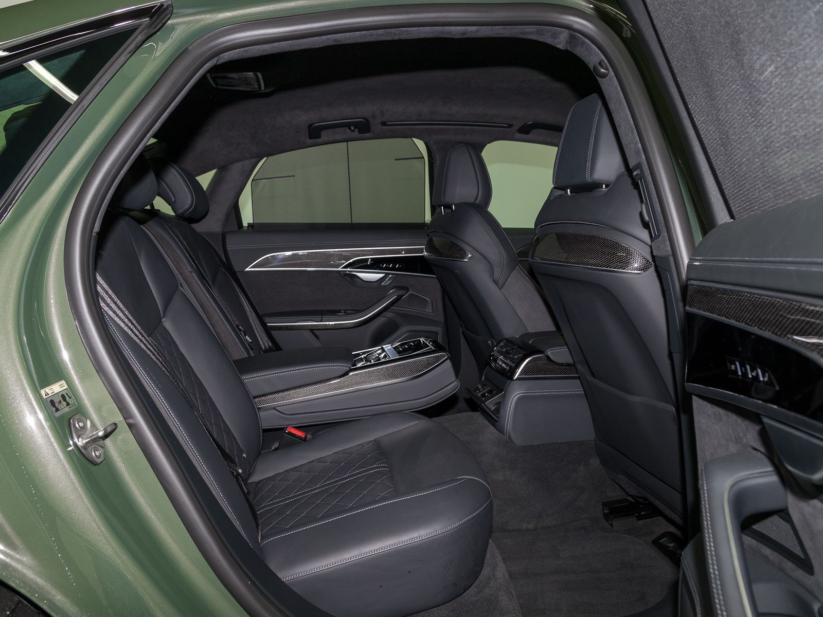 Audi A8 60 TFSIe Q 2x S LINE - Samsaru's Car Outlet