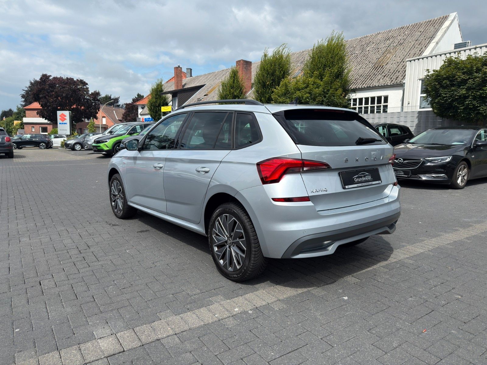 Skoda Kamiq - Samsaru's Car Outlet