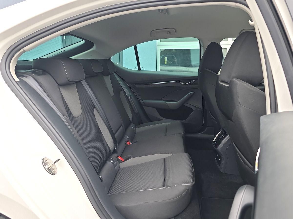 Skoda Octavia Tour 2.0 TDI DSG V-COCK ACC NAVI KEYLESS