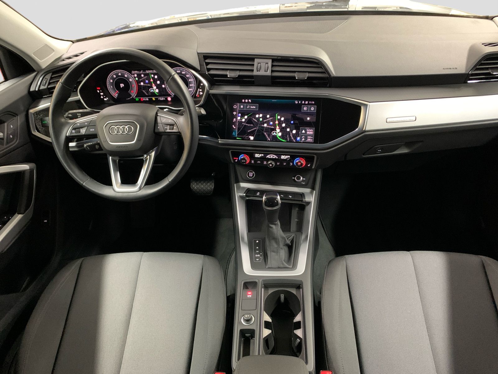 Audi Q3 40 TFSI quattro - Samsaru's Car Outlet