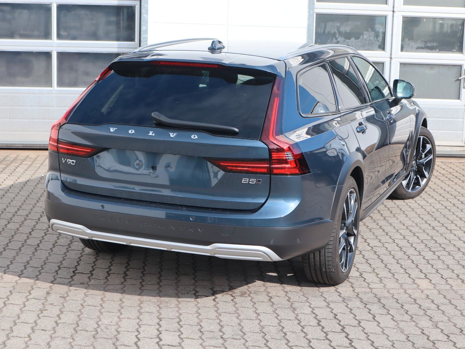 Volvo V90 Cross Country Plus B5 AWD*Standh*AHK*360°