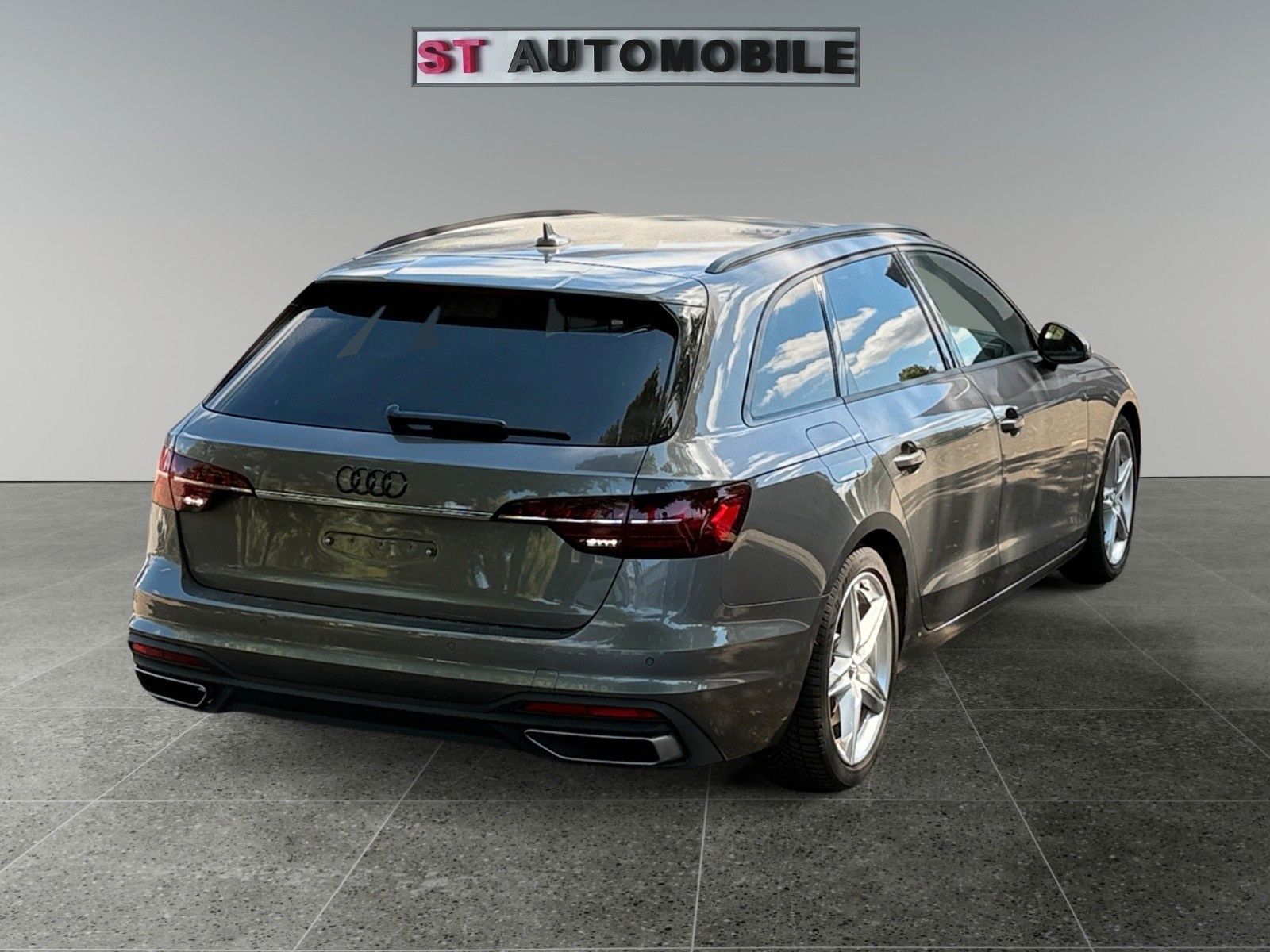 Audi A4 Avant 40 TFSI - Samsaru's Car Outlet