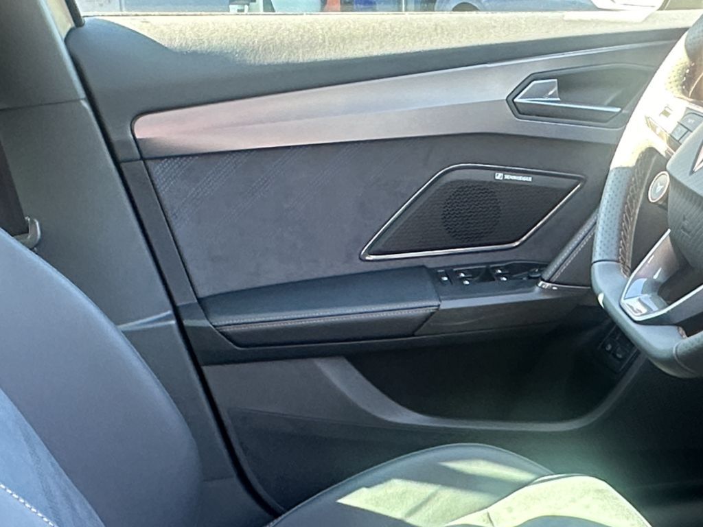Cupra Formentor 1.5 e-Hybrid DSG VZ - Samsaru's Car Outlet