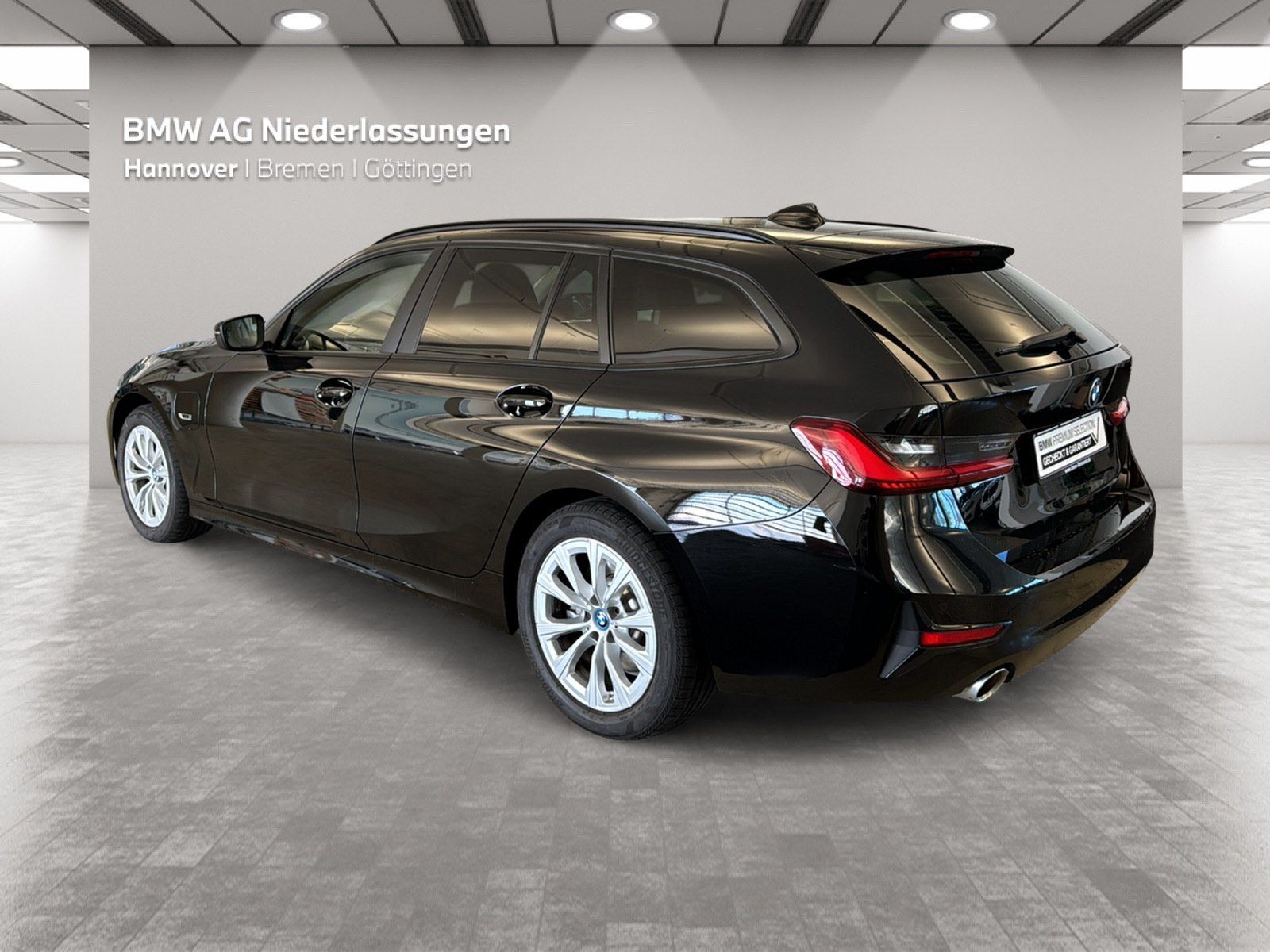 BMW 320e Touring - Samsaru's Car Outlet