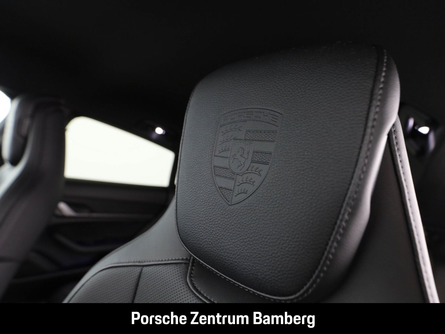 Porsche Taycan Sport Turismo/ Chrono/ BOSE/ Sitzbelüftun