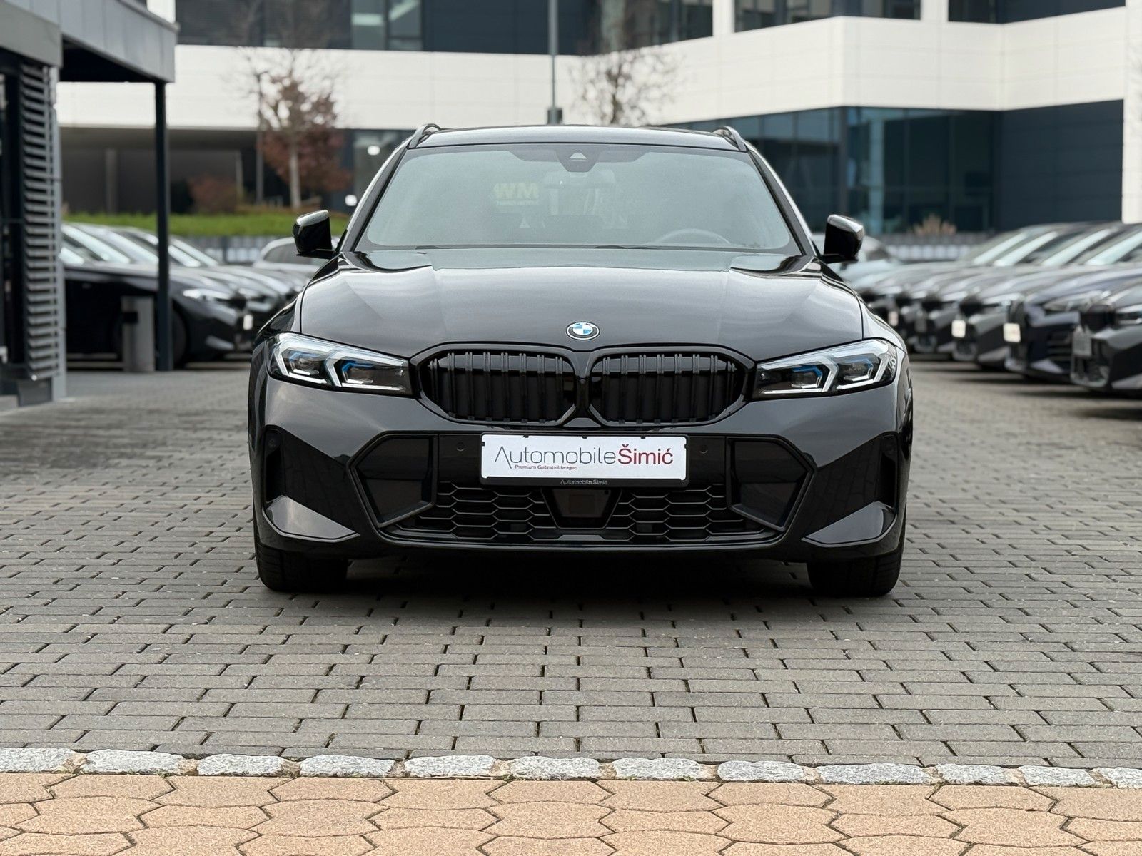 BMW 320i M Sport HuD AHK ACC 360° LED+