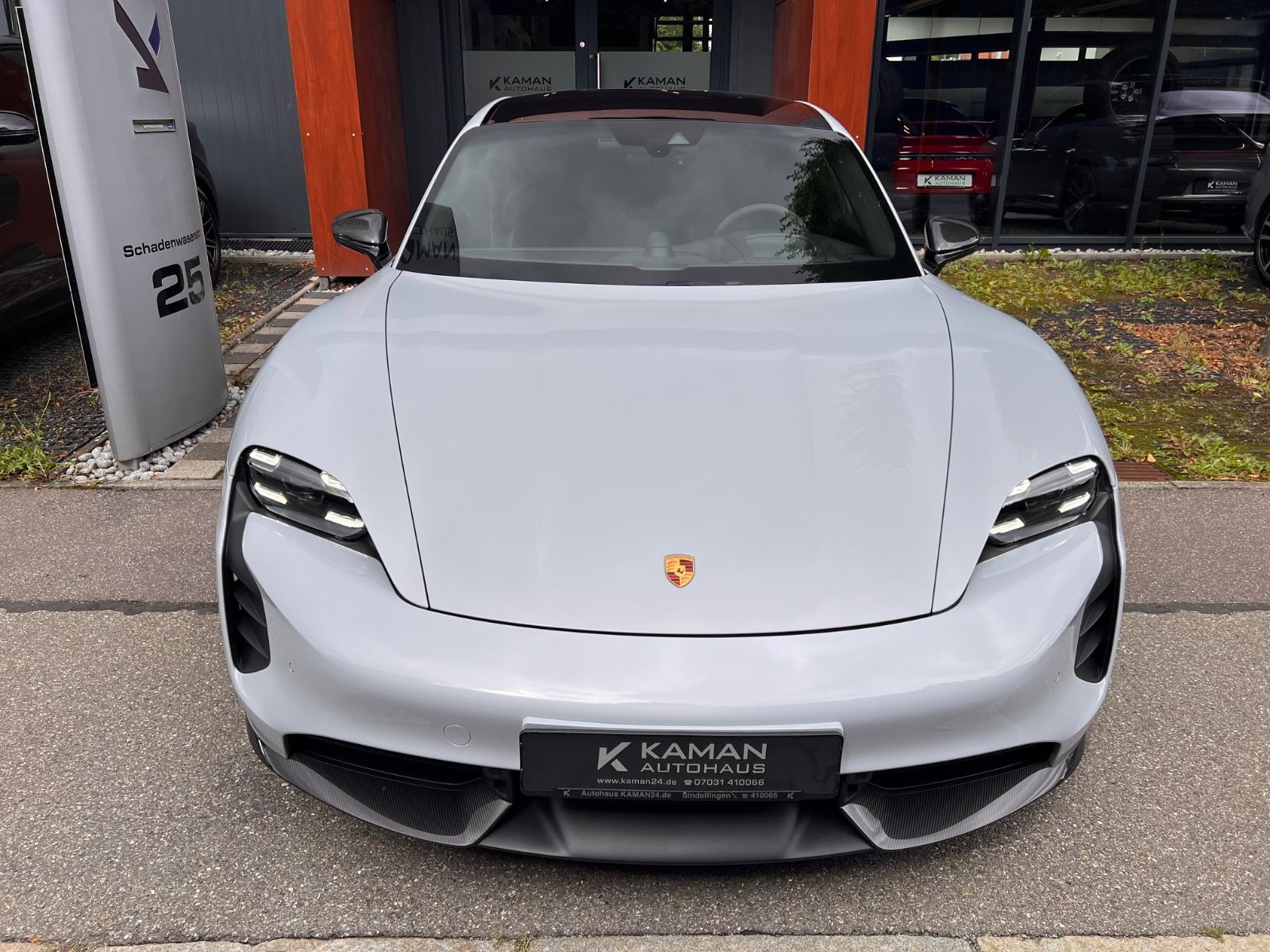 Porsche Taycan GTS #SPORT DESIGN CARBON! PDCC! PSCB 21"!