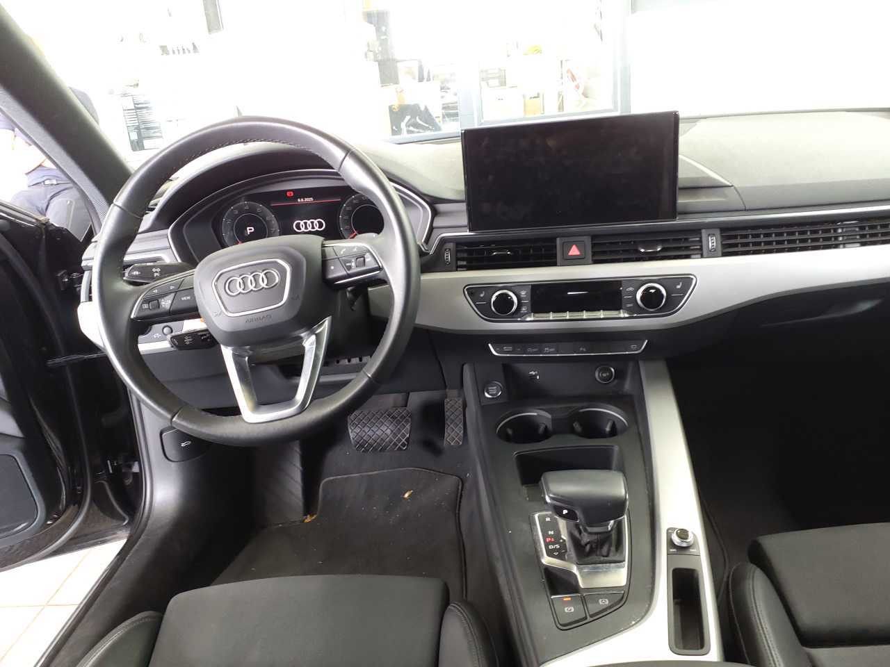 Audi A4 Avant S line black 40 TFSI - Samsaru's Car Outlet