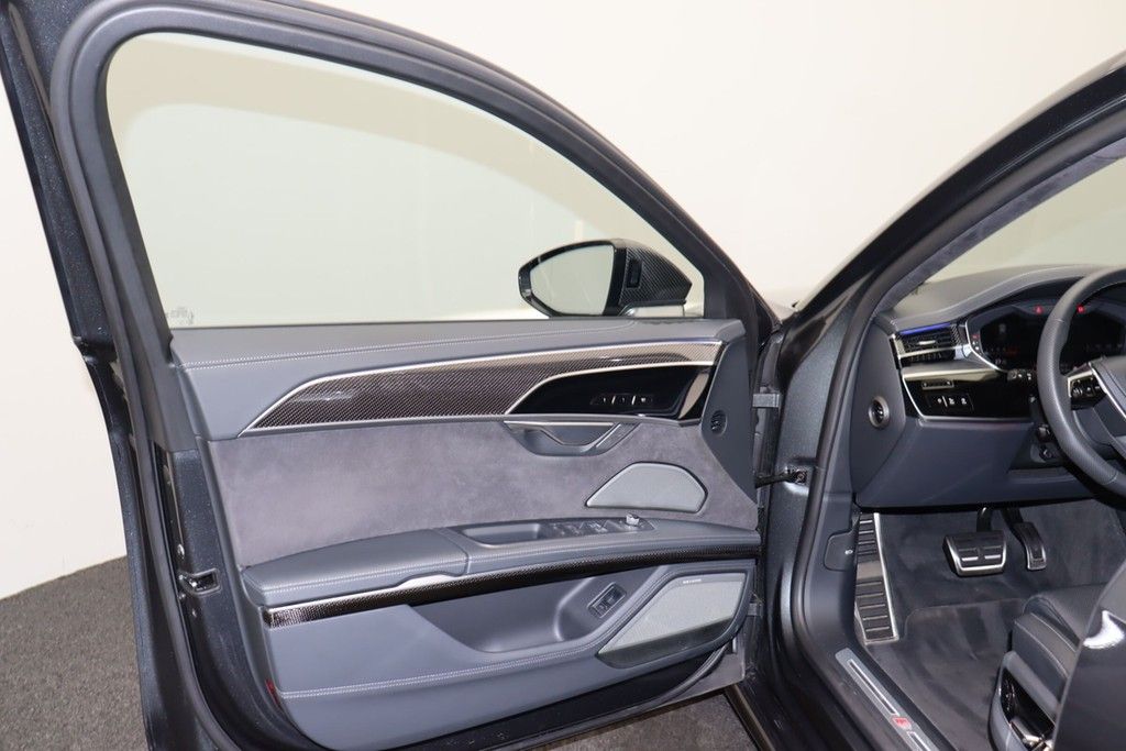 Audi A8L 50 TDI quattro S line - Samsaru's Car Outlet