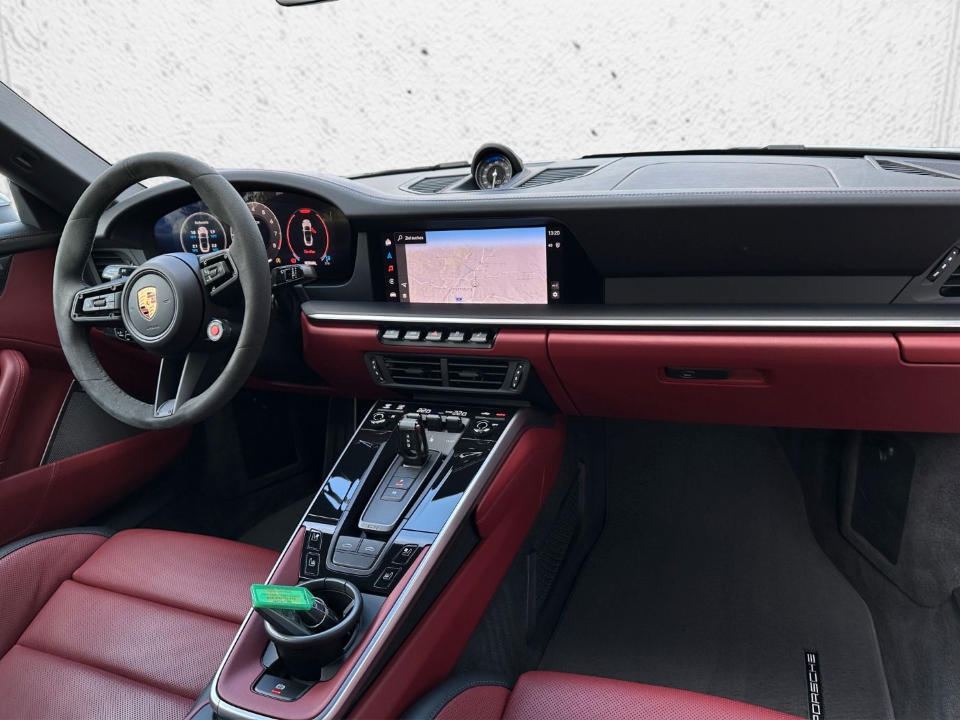 Porsche 992 911 Targa 4 GTS Burmester Lift Sportsitze