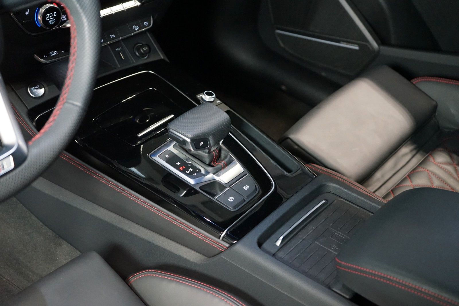 Audi 40 TDI quattro S line - Samsaru's Car Outlet