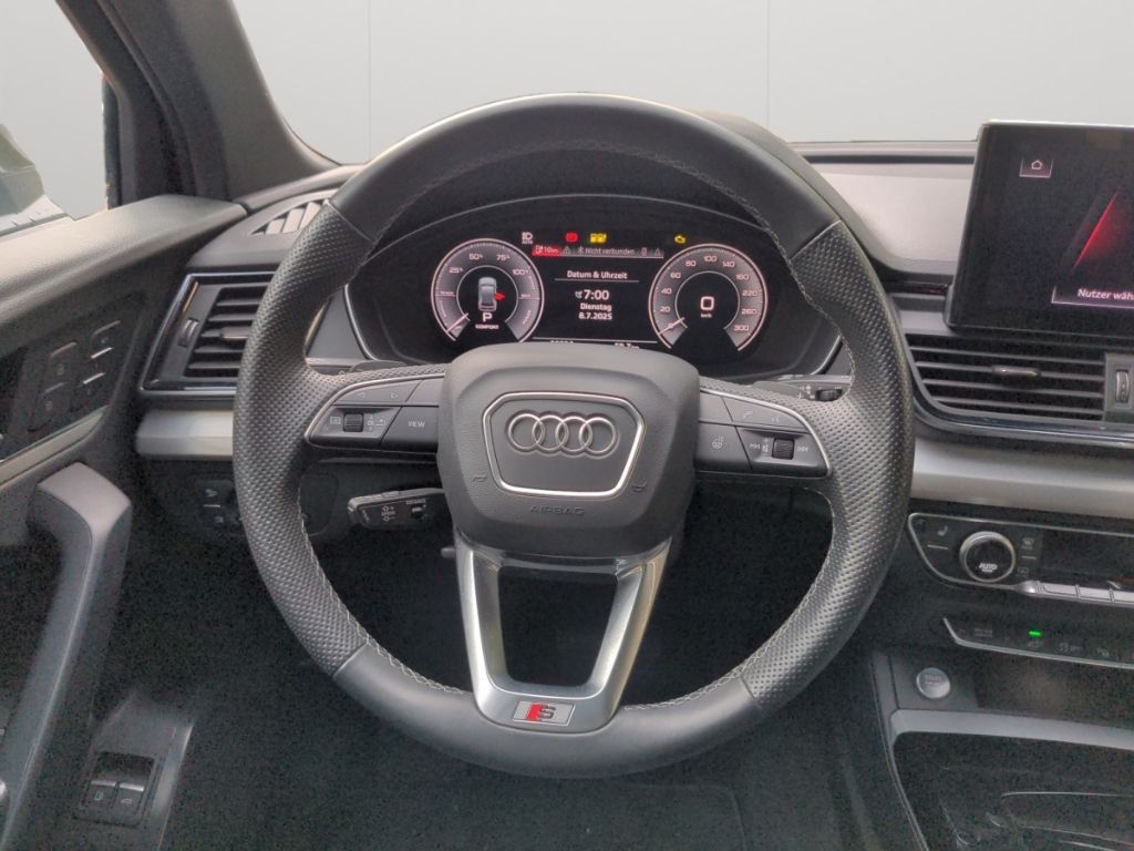 Audi Q5 50 TFSI e quattro S line - Samsaru's Car Outlet