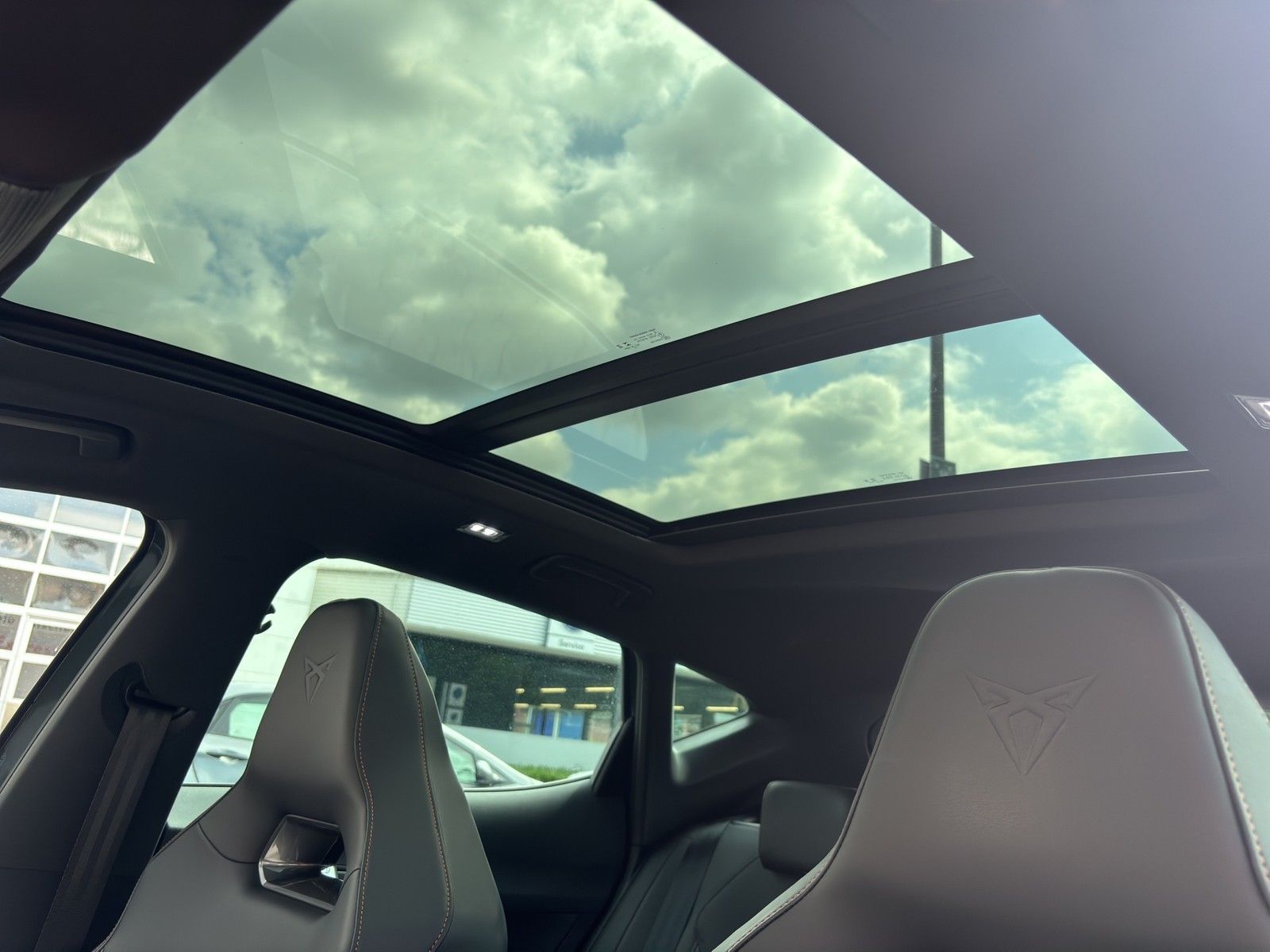 Cupra Formentor 2.0 TSI VZ 4Drive - Samsaru's Car Outlet