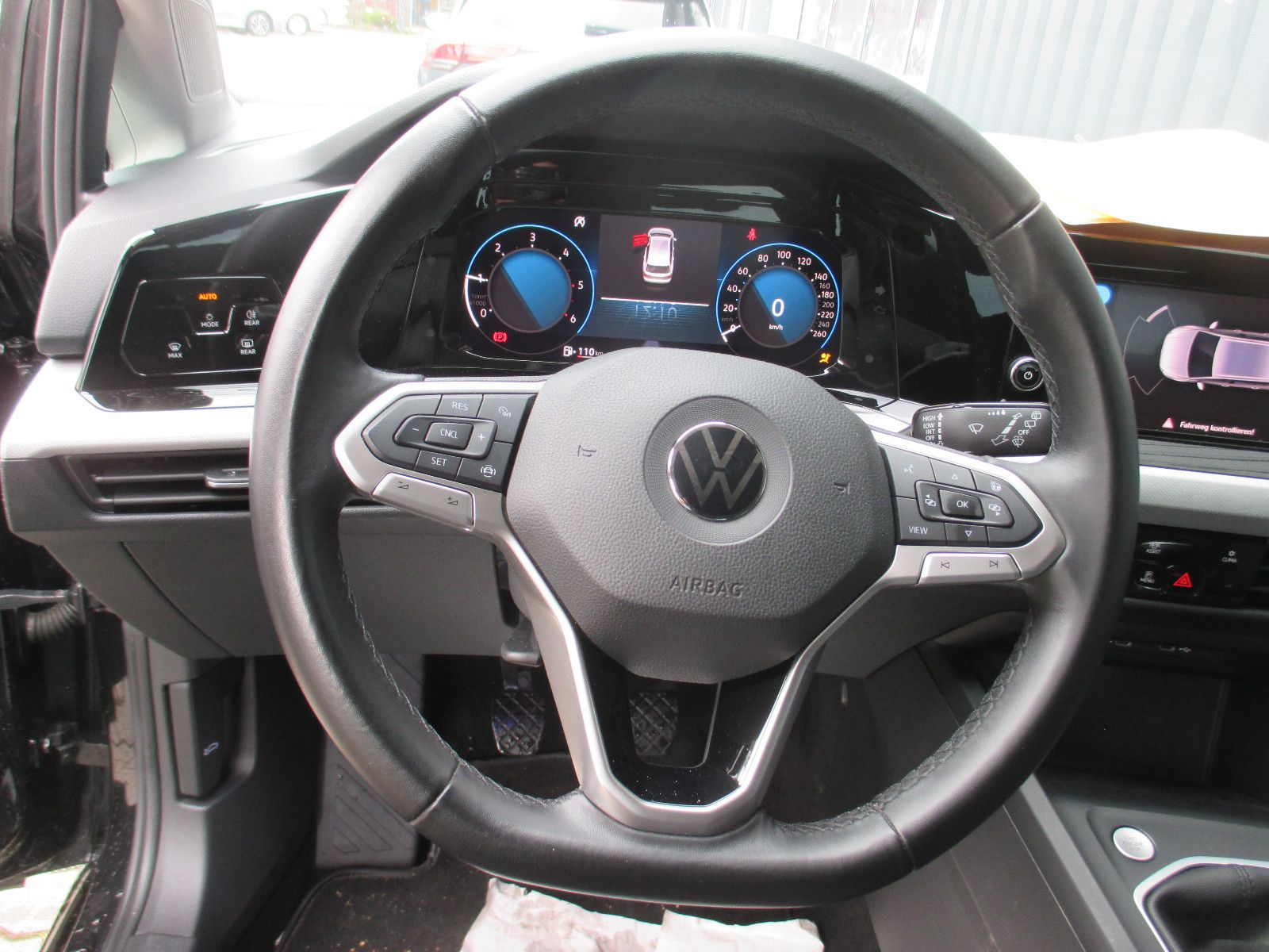 Volkswagen Golf VIII Variant 2.0 l TDI - Samsaru's Car Outlet