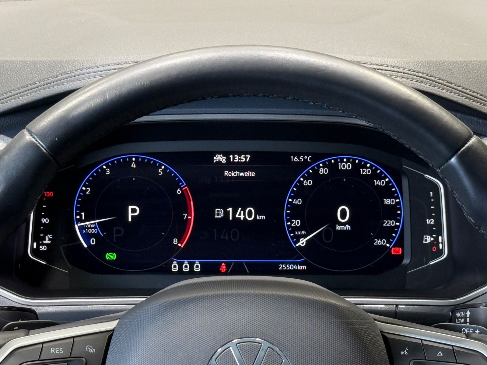 Volkswagen T-ROC Style 1.5 TSI DSG - Samsaru's Car Outlet
