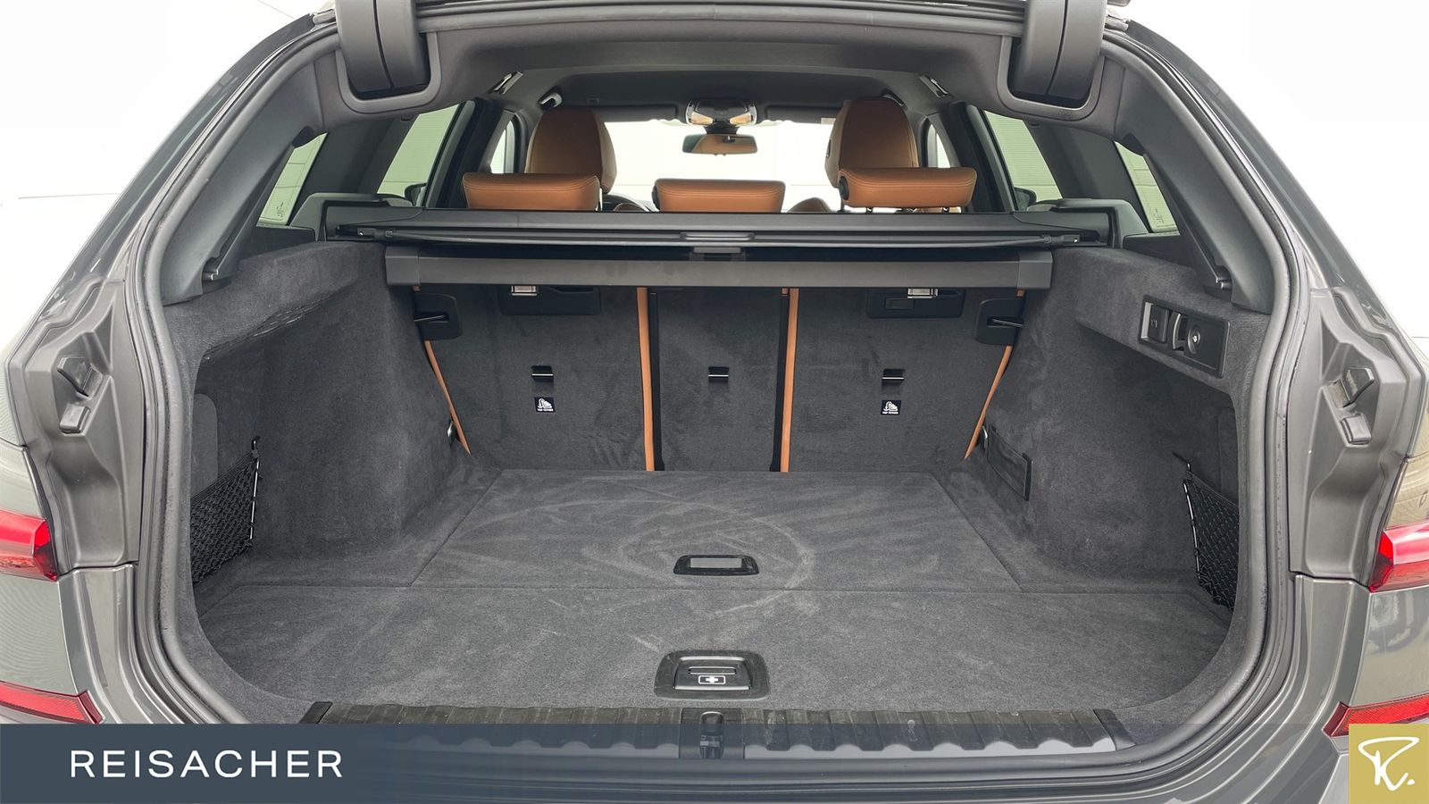 BMW 330d xDrive M Sport - Samsaru's Car Outlet