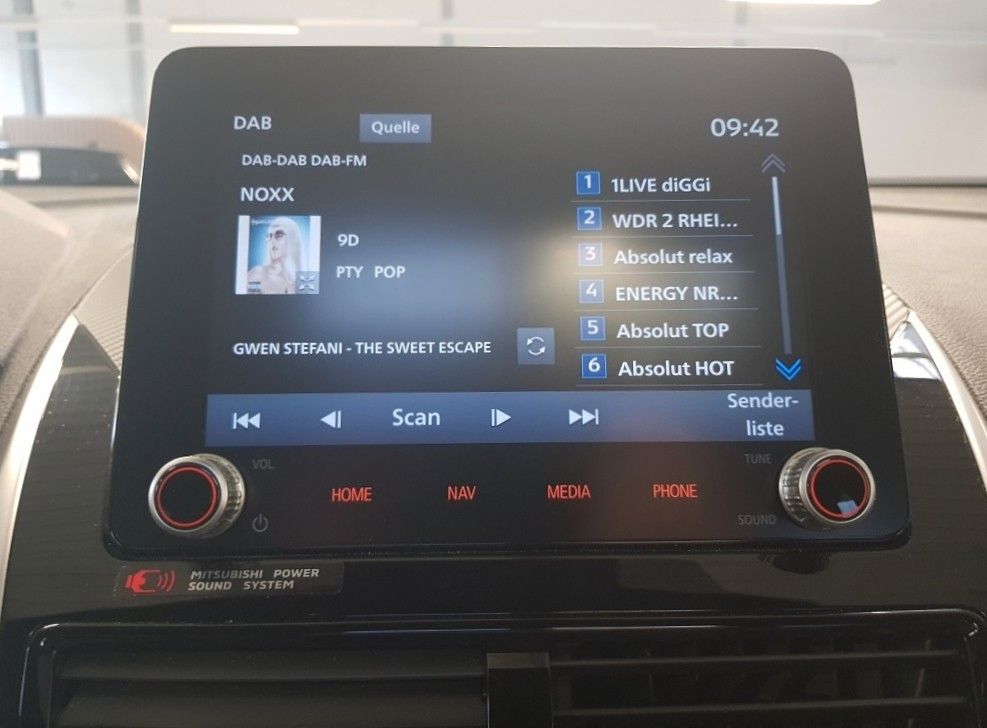 Mitsubishi Eclipse Cross 2.4 PLUG-IN HYBRID 4WD TOP mit AHK