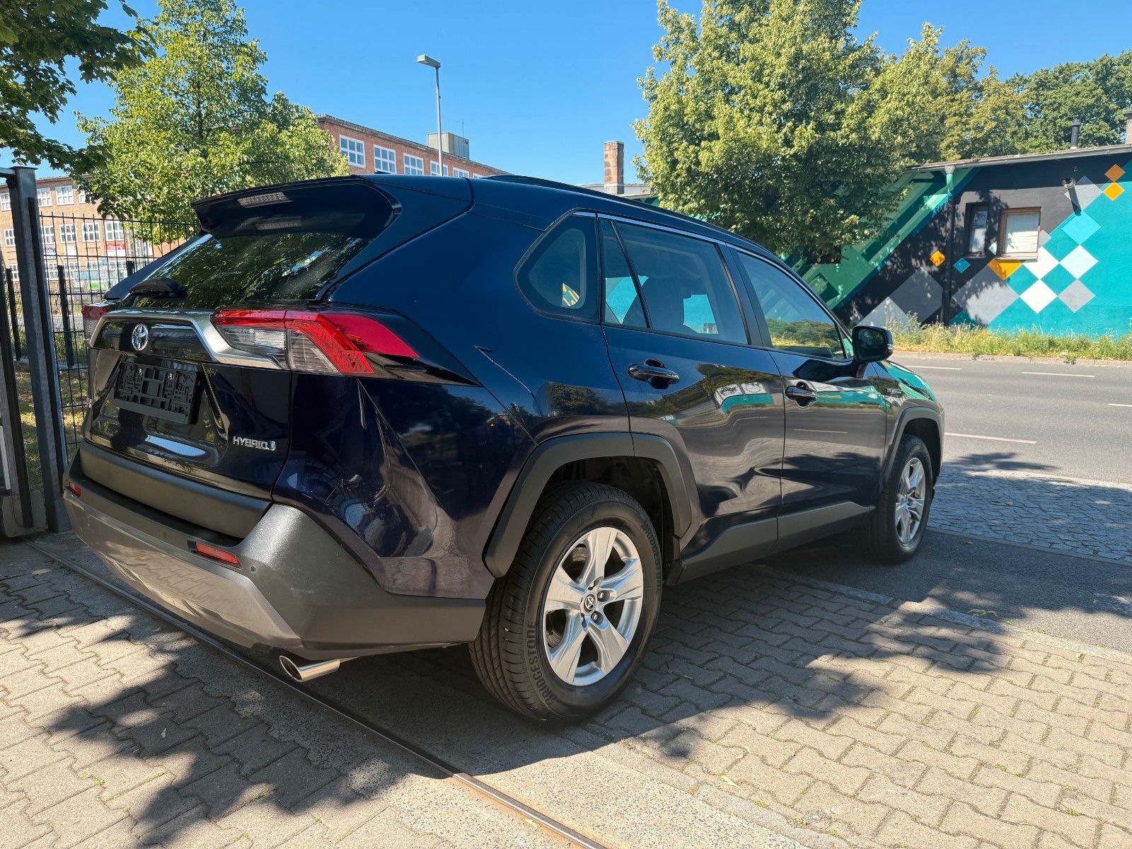 Toyota RAV 4 RAV4 Hybrid 4x2 Business Edition - Samsaru's Car Outlet