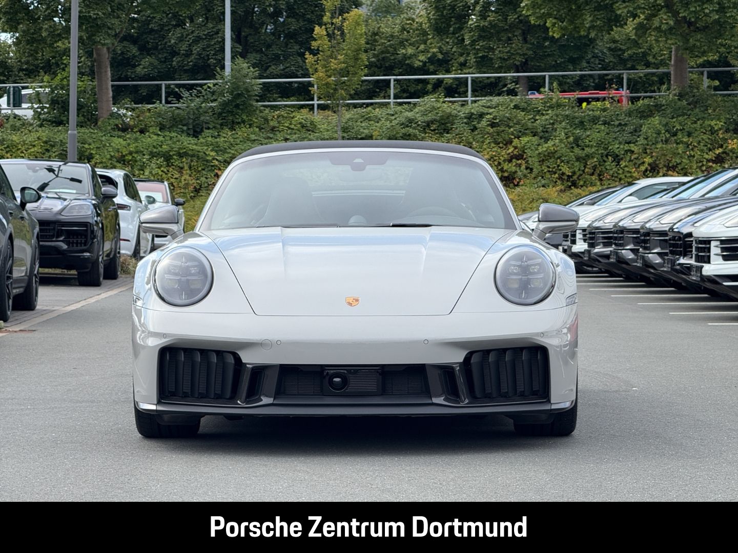 Porsche 992 911 Carrera 4 GTS Cabrio Burmester Clubleder