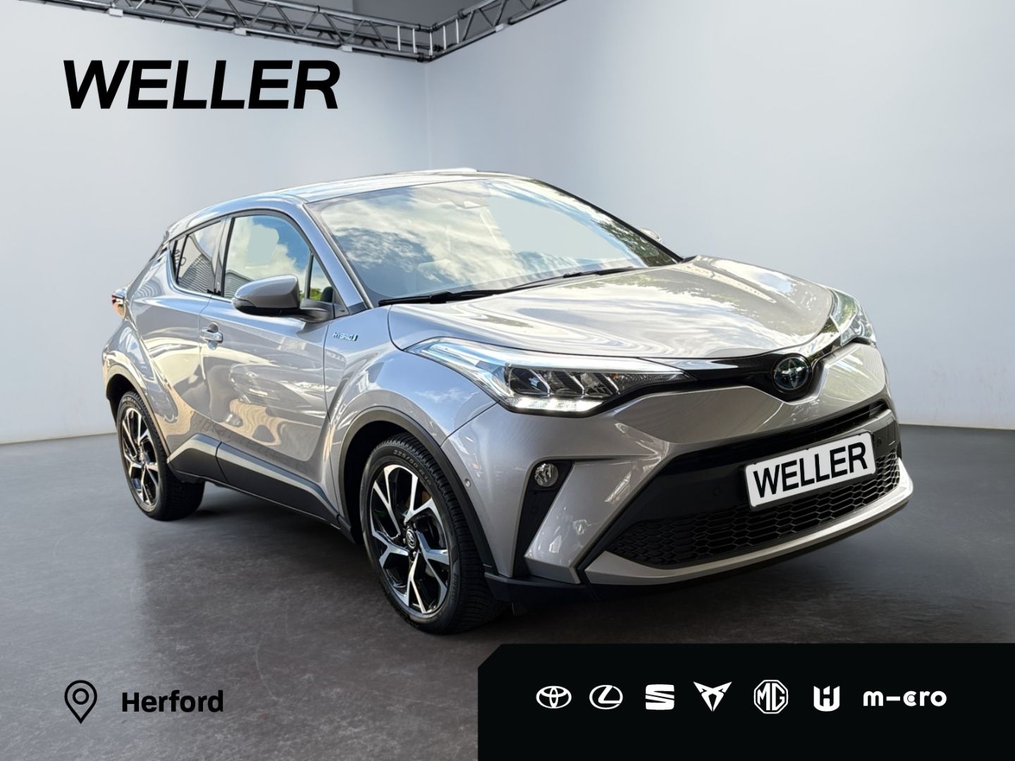 Toyota C-HR 1.8 Hybrid Team - Samsaru's Car Outlet