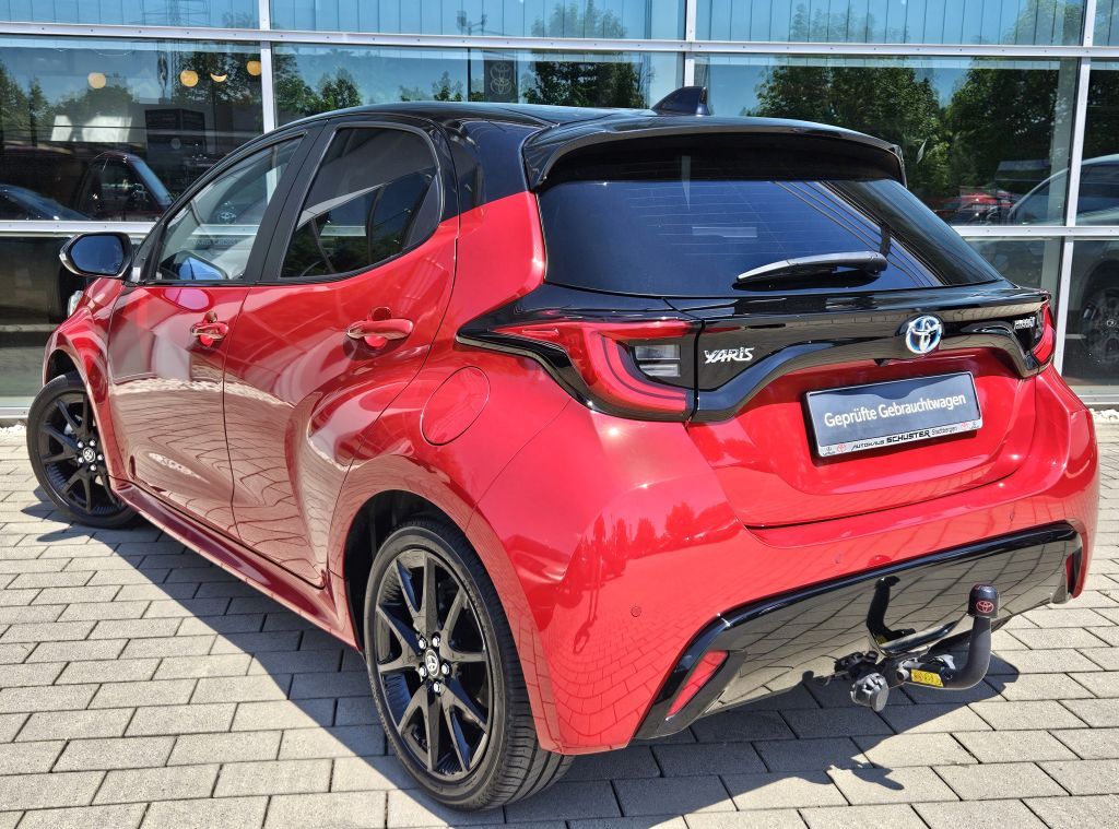 Toyota Yaris Hybrid 1.5 VVT-i Style*Technik-Paket*AHK a