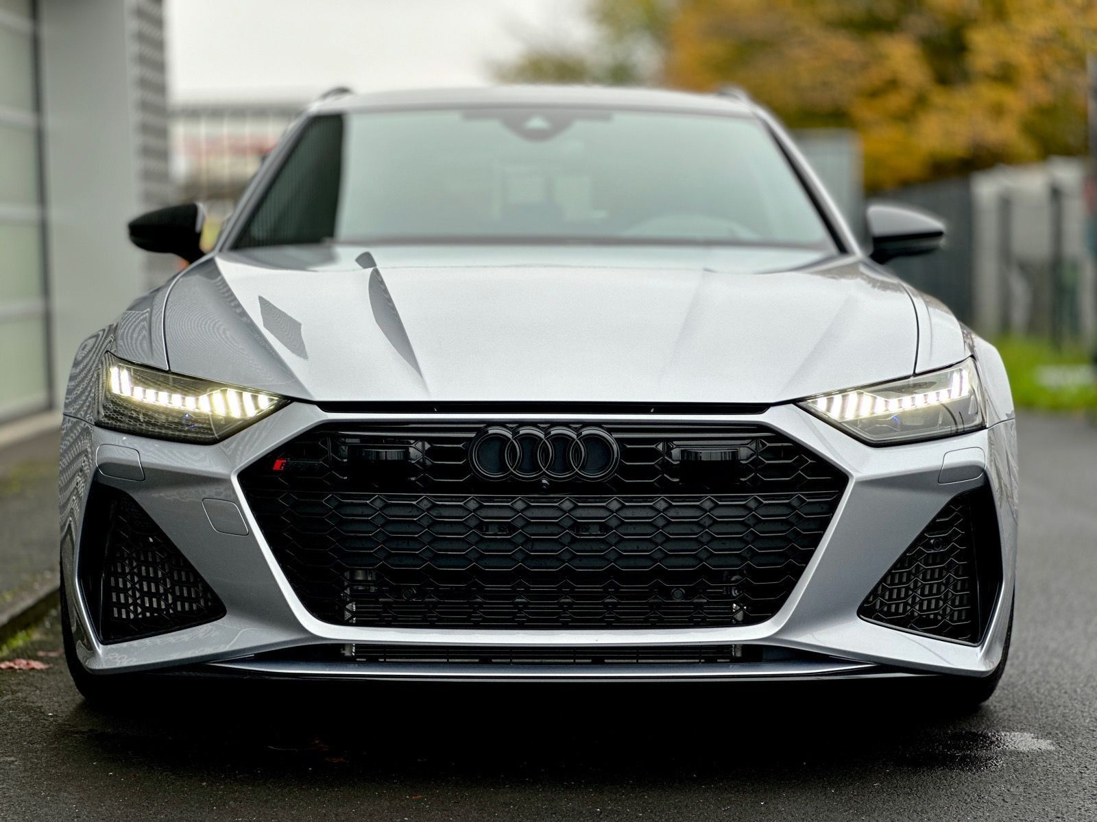 Audi RS 6 Avant KERAMIK*HUP*305KMH*LASER*PANO*B&O*STH