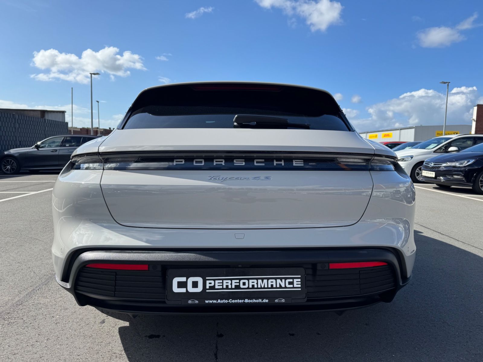 Porsche Taycan Sport Turismo 4 S *BOSE*PANO*NETTO*360K