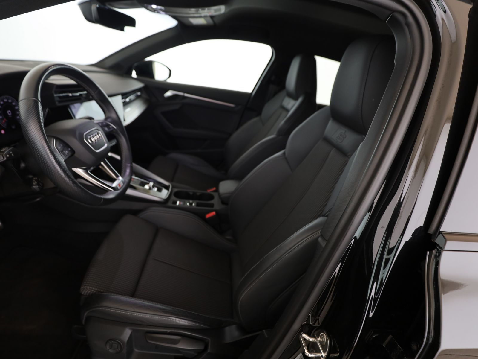 Audi A3 Sportback 35 TFSI S line *LED*RFK*SHZ*MMI-Plu