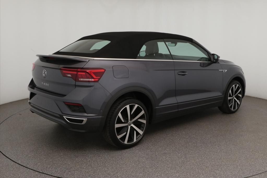 Volkswagen T-Roc R-Line 1.5 TSI - Samsaru's Car Outlet