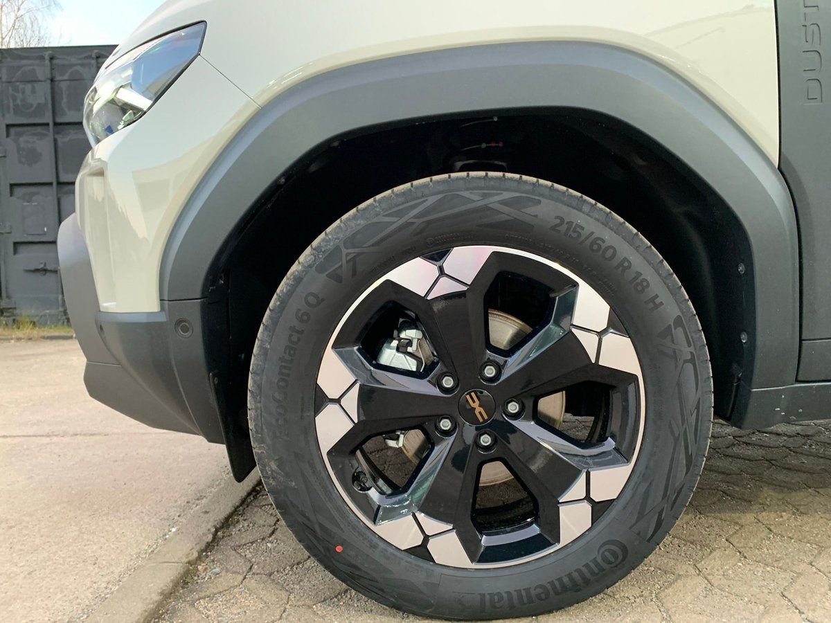 Dacia Duster EXTREME HYBRID 140 - Samsaru's Car Outlet
