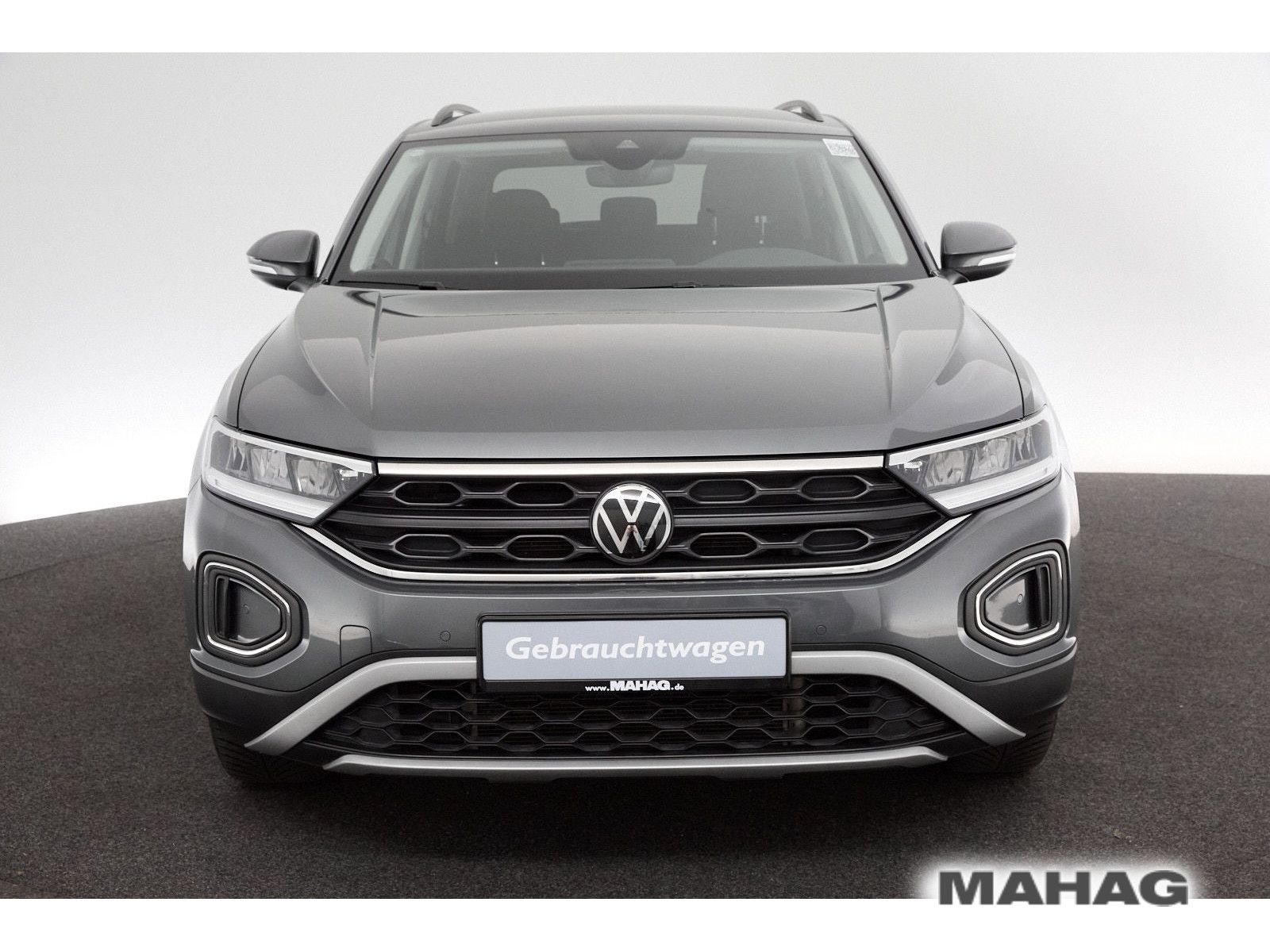 Volkswagen T-ROC 1.5 TSI LIFE - Samsaru's Car Outlet