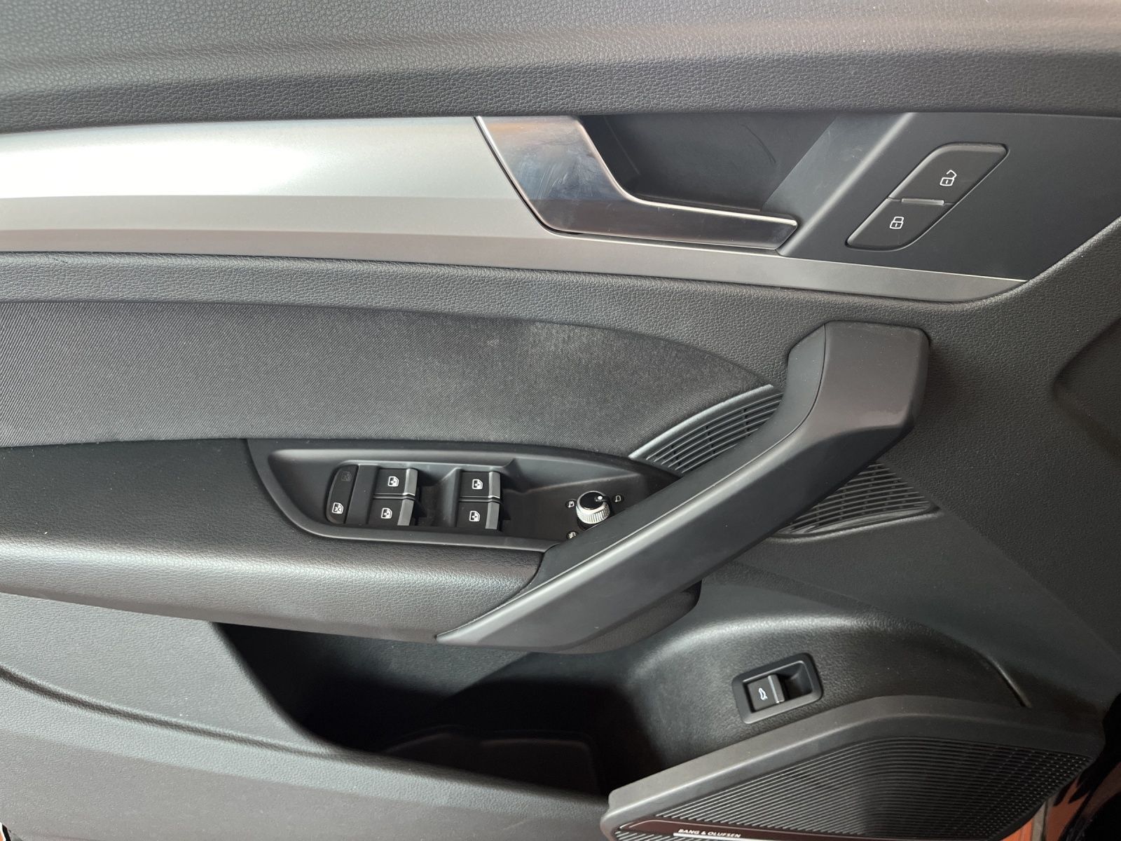 Audi Q5 Advanced 40 TDI qu. S tronic - Samsaru's Car Outlet