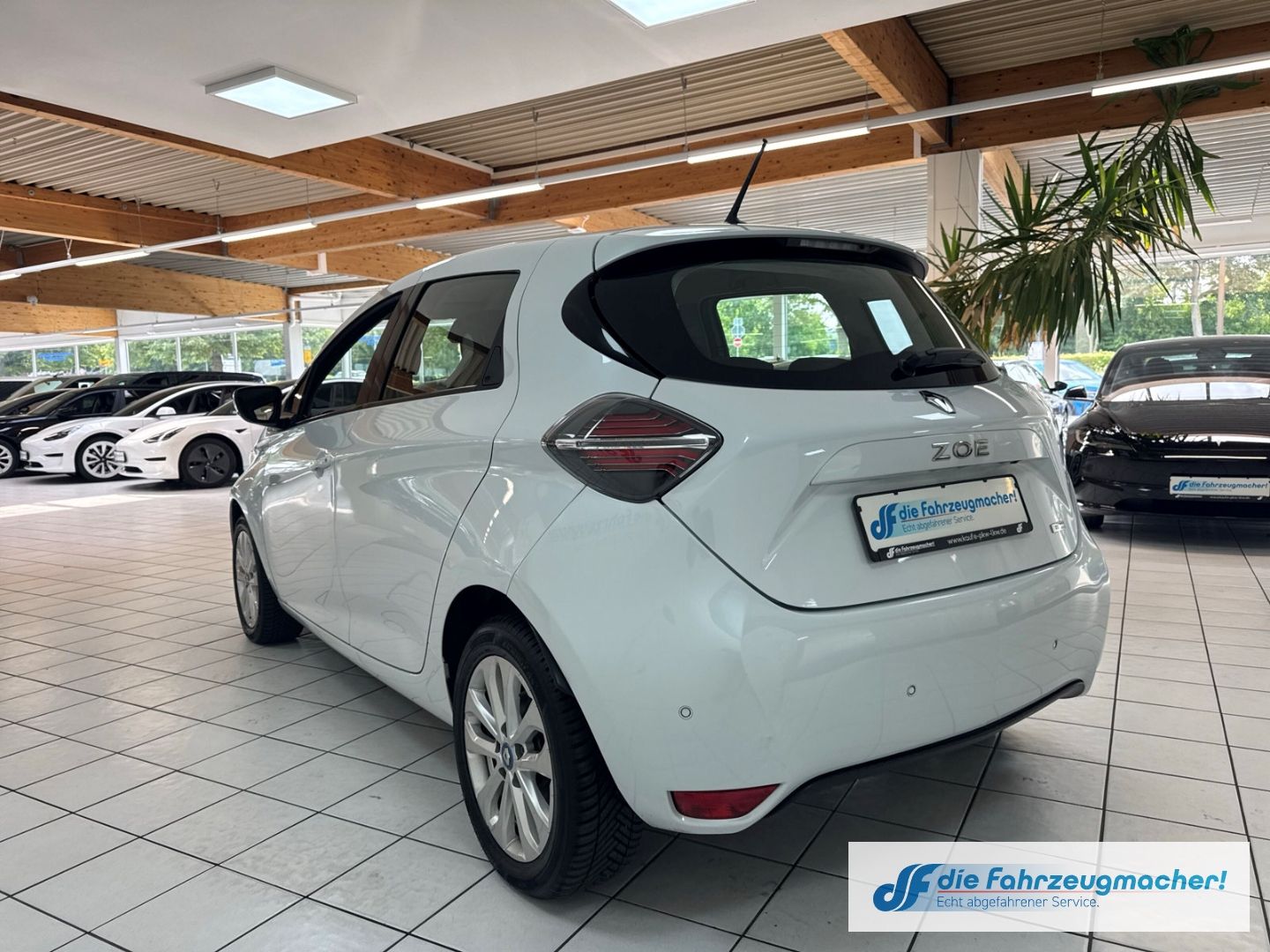 Renault ZOE Experience R110 - Samsaru's Car Outlet