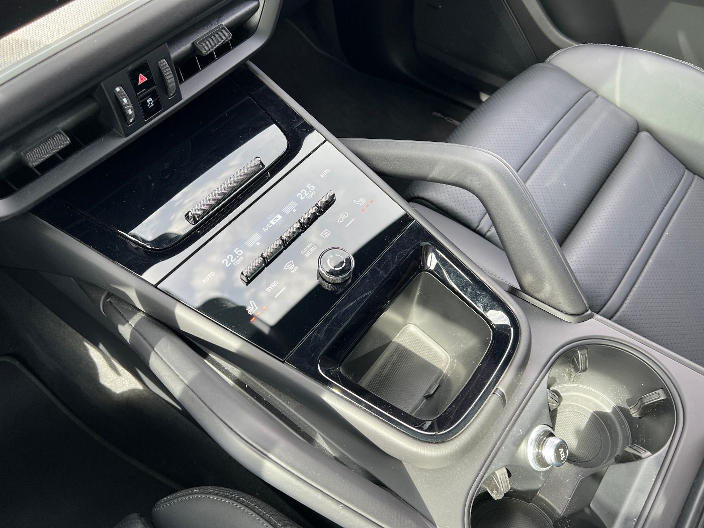 Porsche Cayenne E-Hybrid | Luftfederung | InnoDrive |