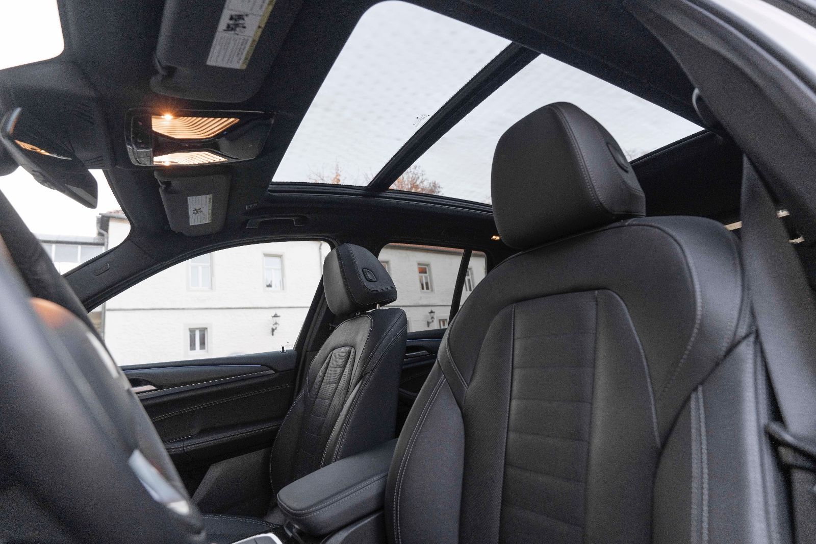 BMW X3 xDrive30i HUD LED HIFI KAM NAV PANO SITZH