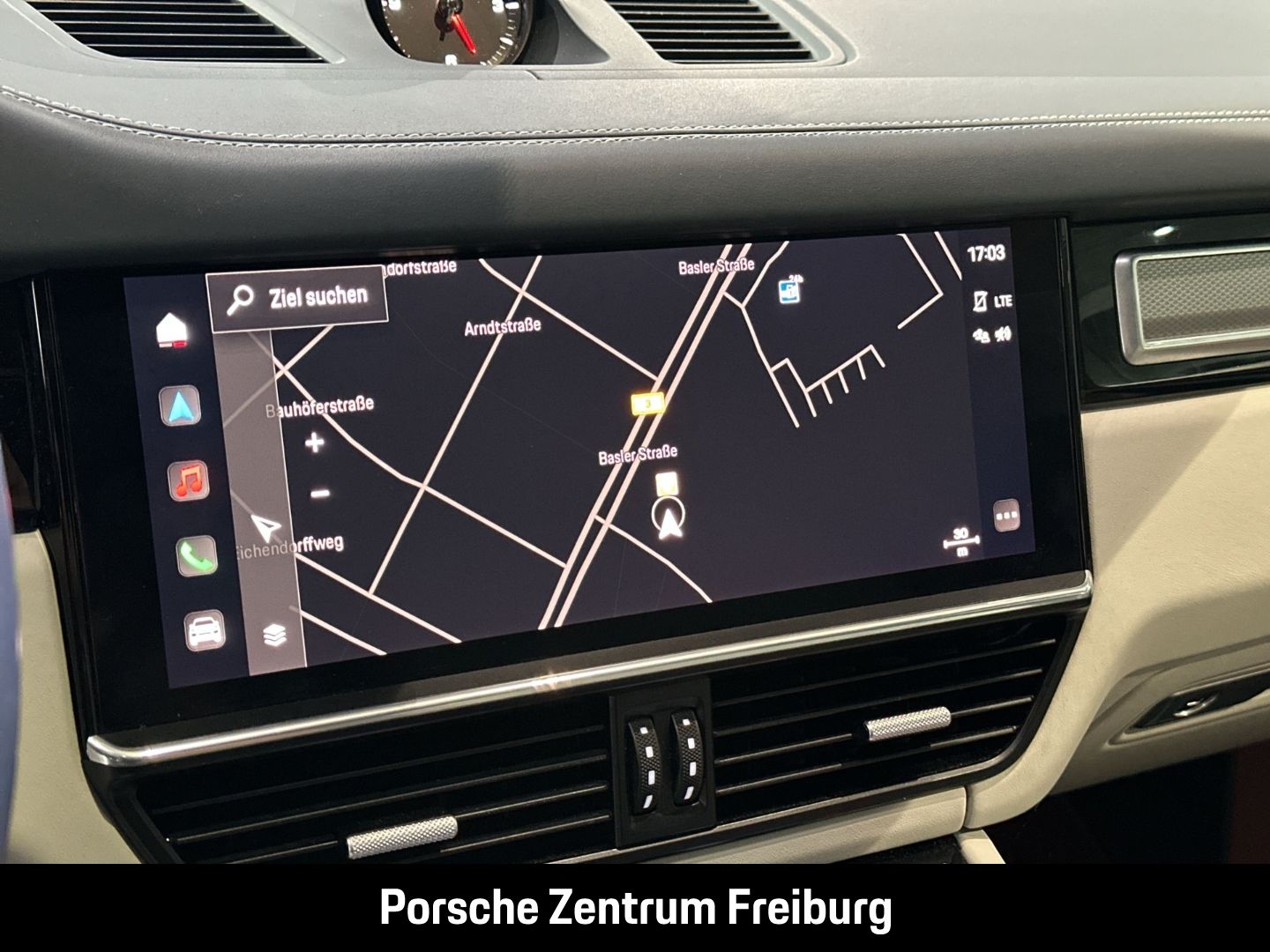 Porsche Cayenne E-Hybrid Coupe Platinum Edition Head-Up