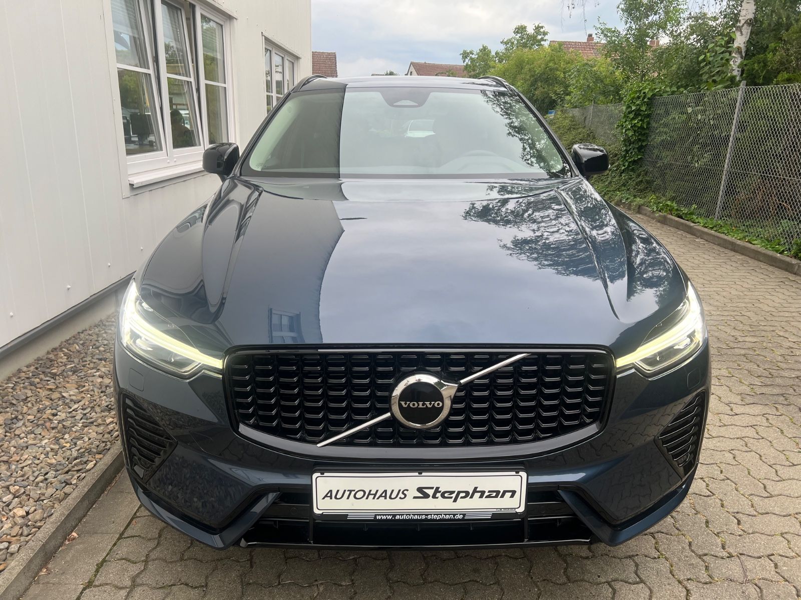 Volvo XC60 B4 Diesel AWD Plus Dark GARANTIE