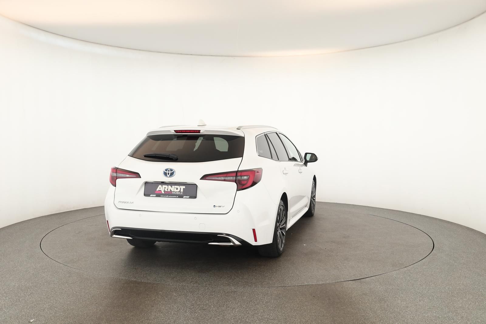 Toyota Corolla Touring Sports 2.0 CVT Team D Navi Kam