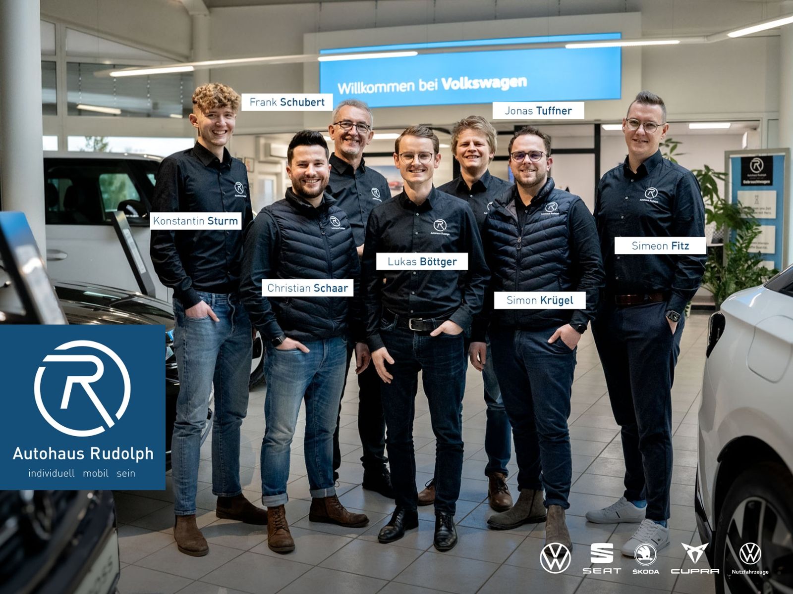 Volkswagen Golf VIII R Variant 2.0 TSI 4Motion DSG "Black S