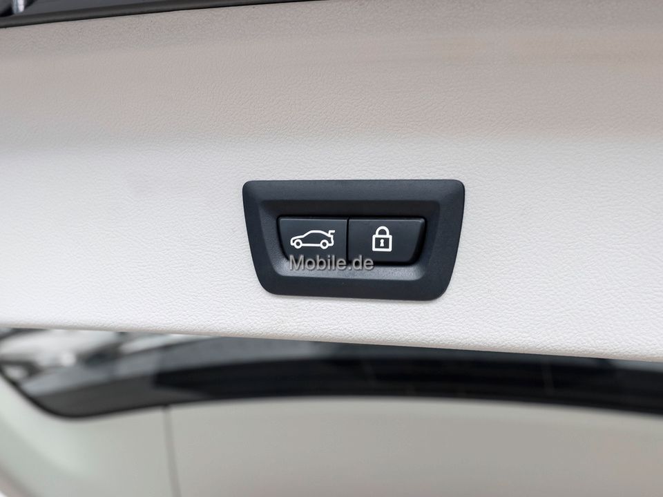 BMW X3 xDrive30e ADVANTAGE - Samsaru's Car Outlet