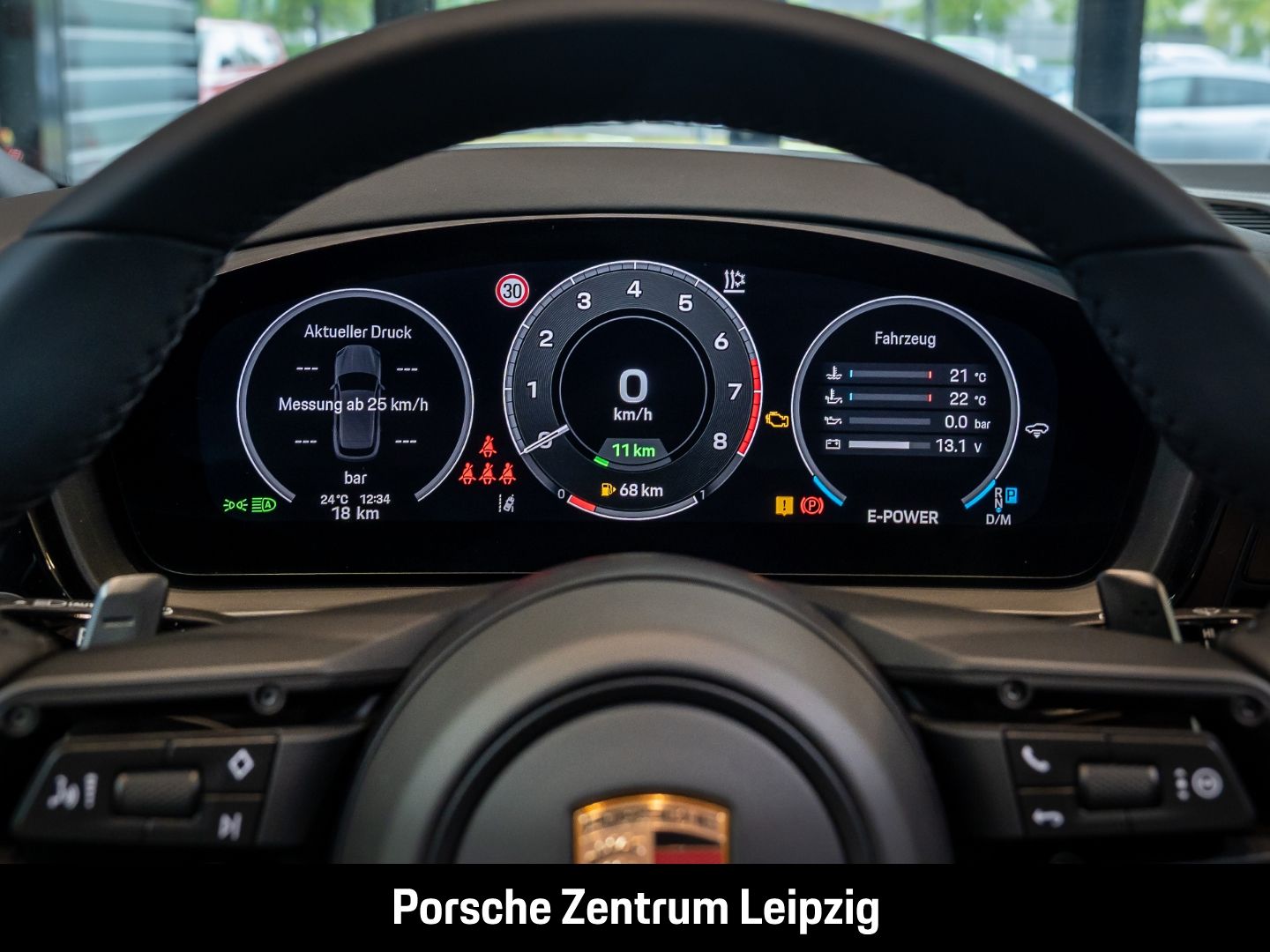 Porsche Cayenne E-Hybrid Dunkelolive Massage Sportabgas