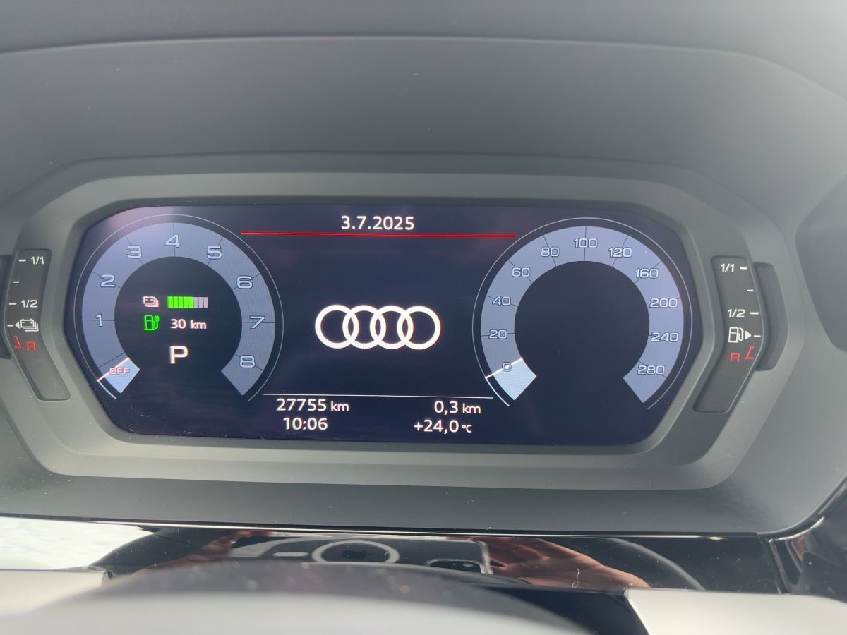 Audi A3 Sportback 45 TFSI e S line - Samsaru's Car Outlet