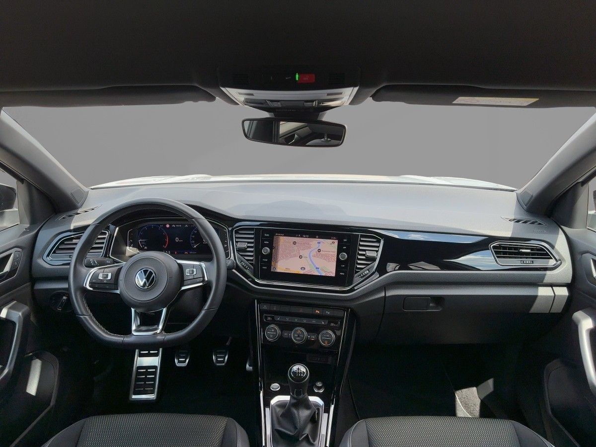 Volkswagen T-Roc 1.5 TSI Sport - Samsaru's Car Outlet