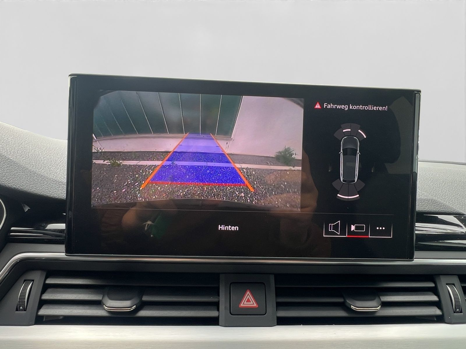 Audi A4 Avant 40 TFSI Q 2x S LINE AHK MATRIX-LED LM19