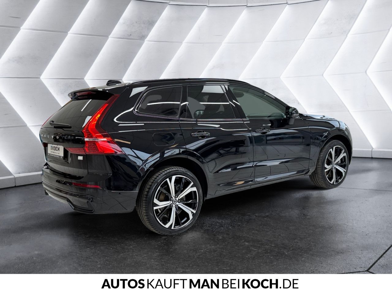 Volvo XC60 T8 Plug-In AWD Ultimate - Samsaru's Car Outlet