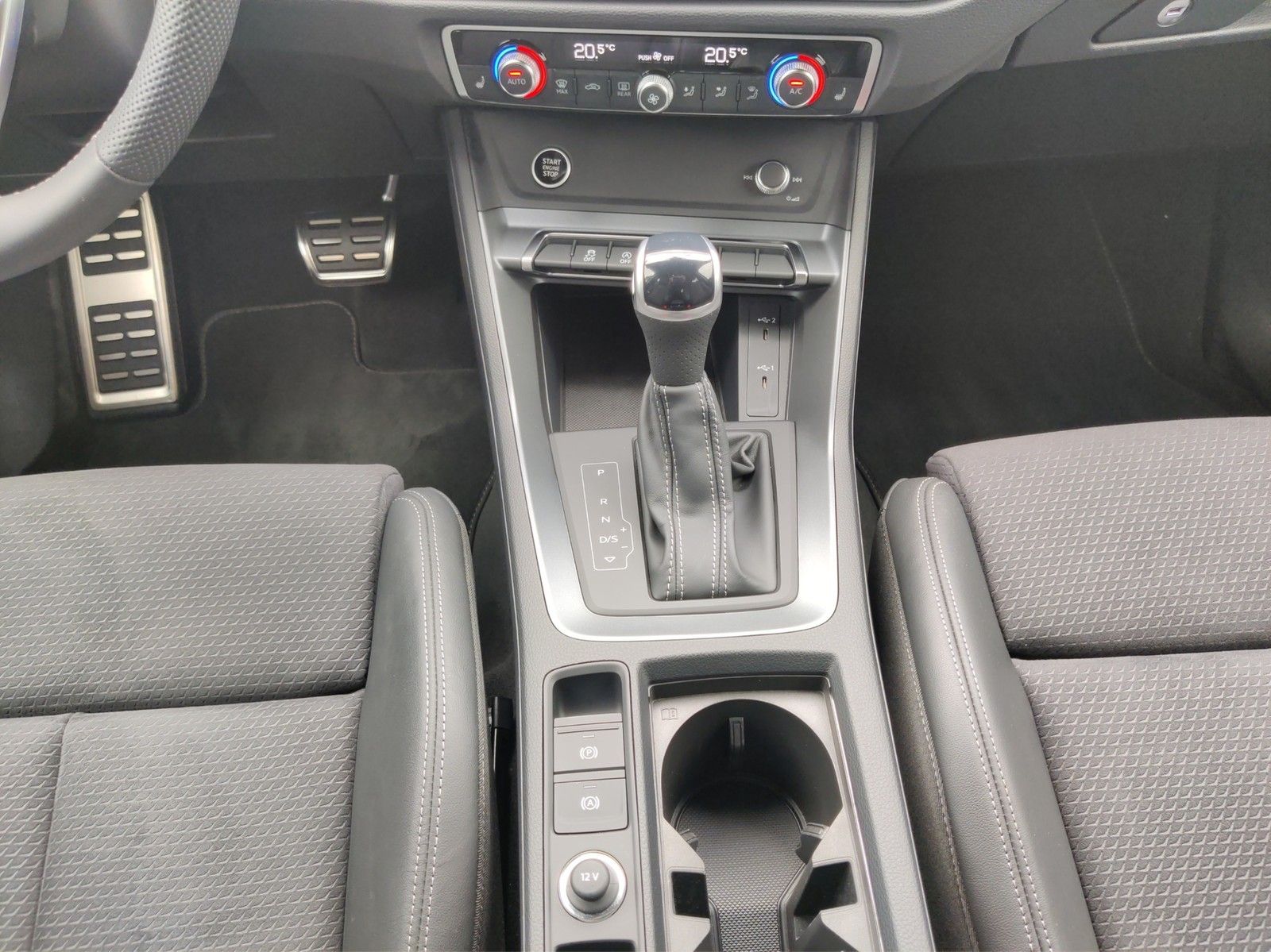 Audi Q3 40 TFSI quattro S line S tronic - Samsaru's Car Outlet