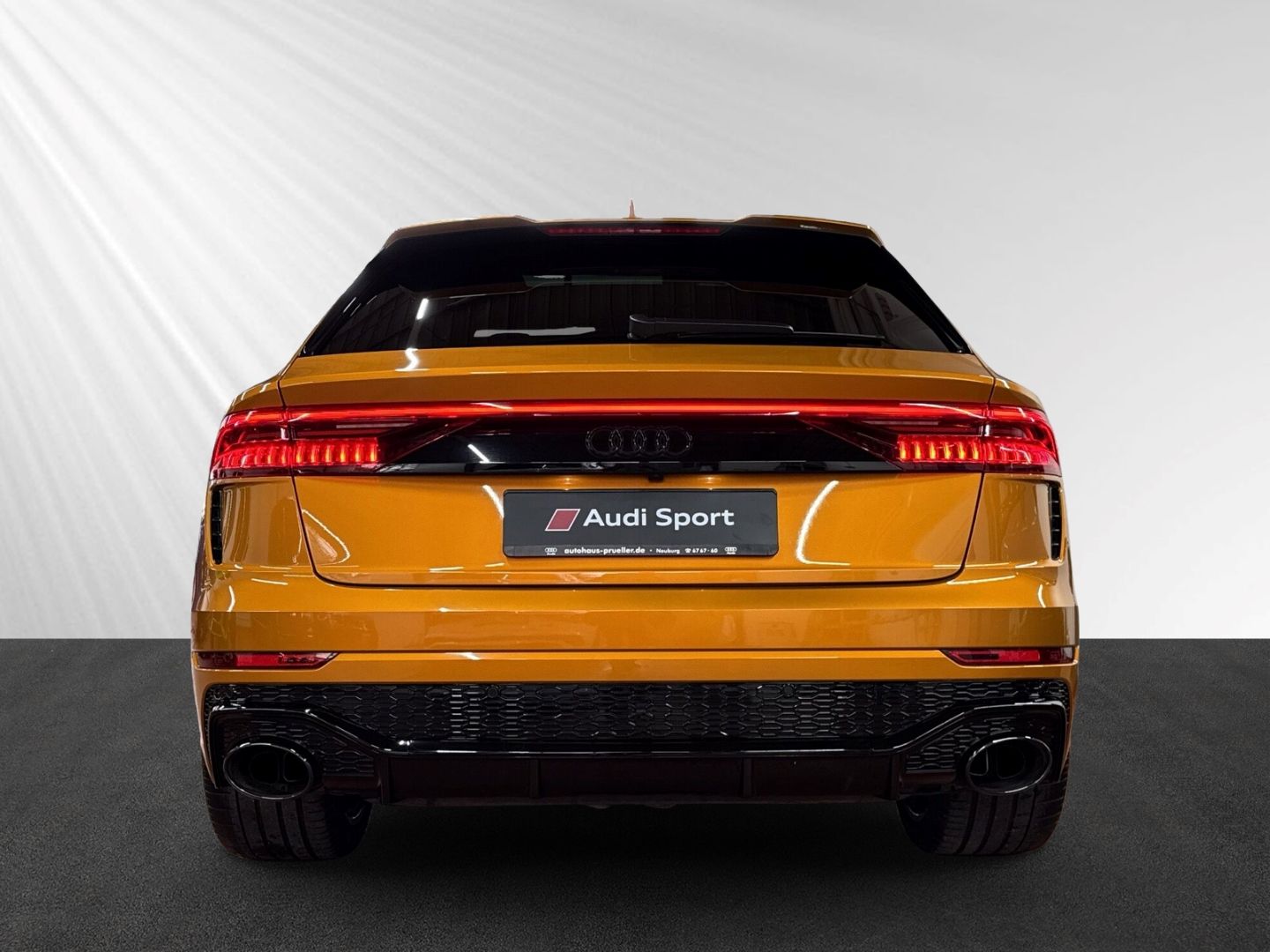 Audi RSQ8 qu tiptro 360°+AHK+HuD+Keramik+Pano+Sthz